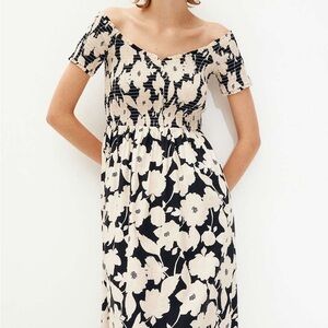 H&M SMOCKED OFF-THE-SHOULDER DRESS XS